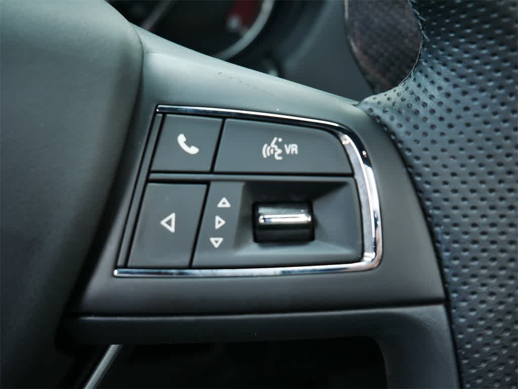 Thumbnail: 2022 Maserati Levante - 17