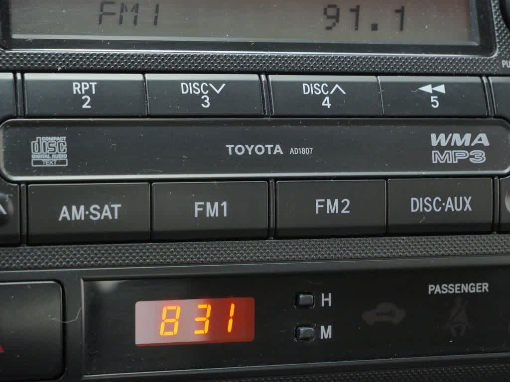 Thumbnail: 2011 Toyota Tacoma - 24