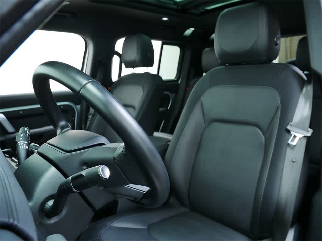 Thumbnail: 2023 Land Rover Defender - 5