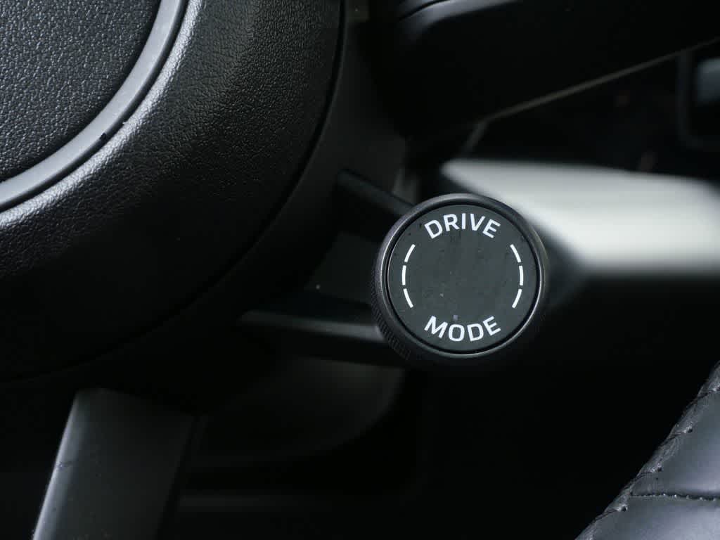 Thumbnail: 2024 Porsche Macan - 20