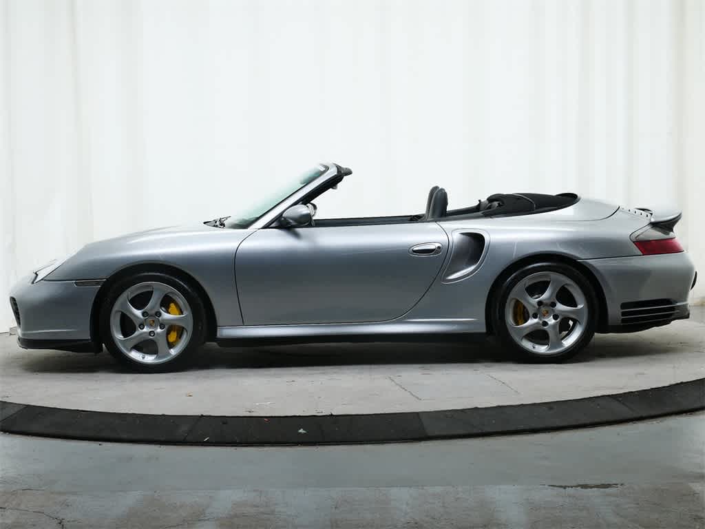 Thumbnail: 2005 Porsche 911 - 2