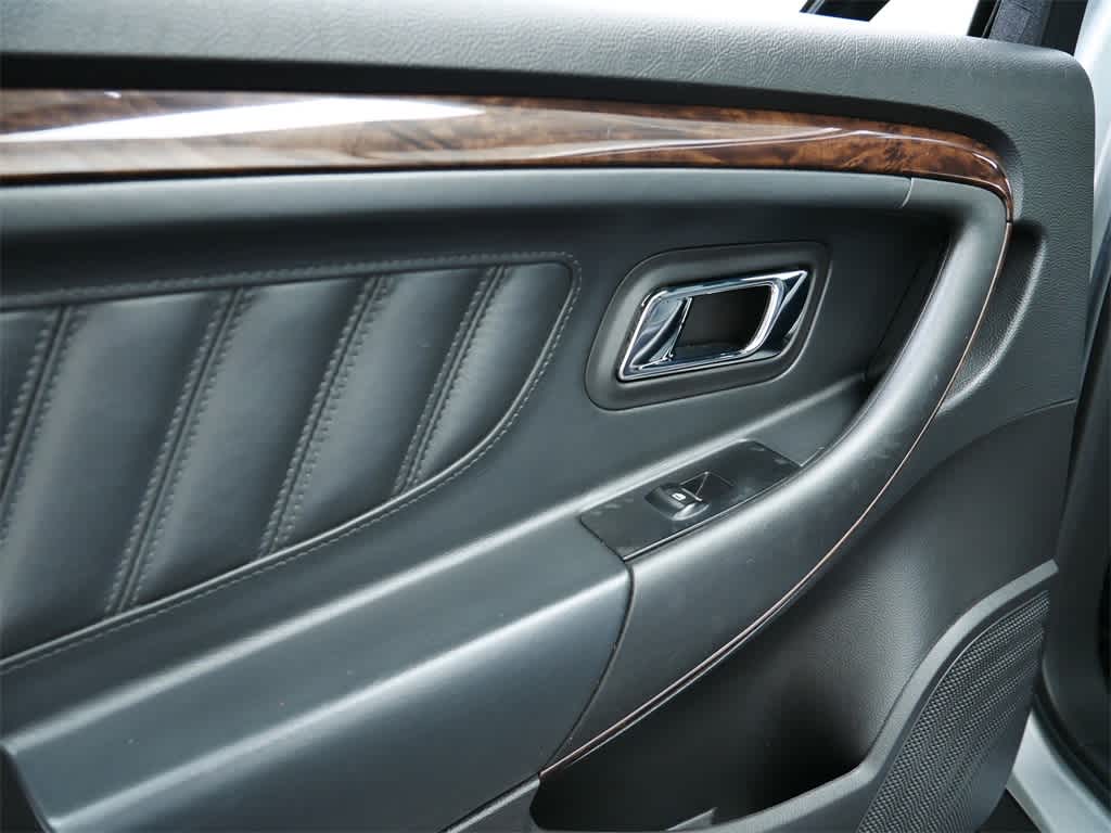 Thumbnail: 2013 Ford Taurus - 15
