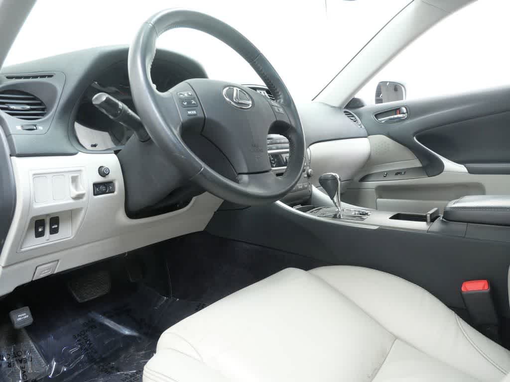 Thumbnail: 2010 Lexus IS - 4