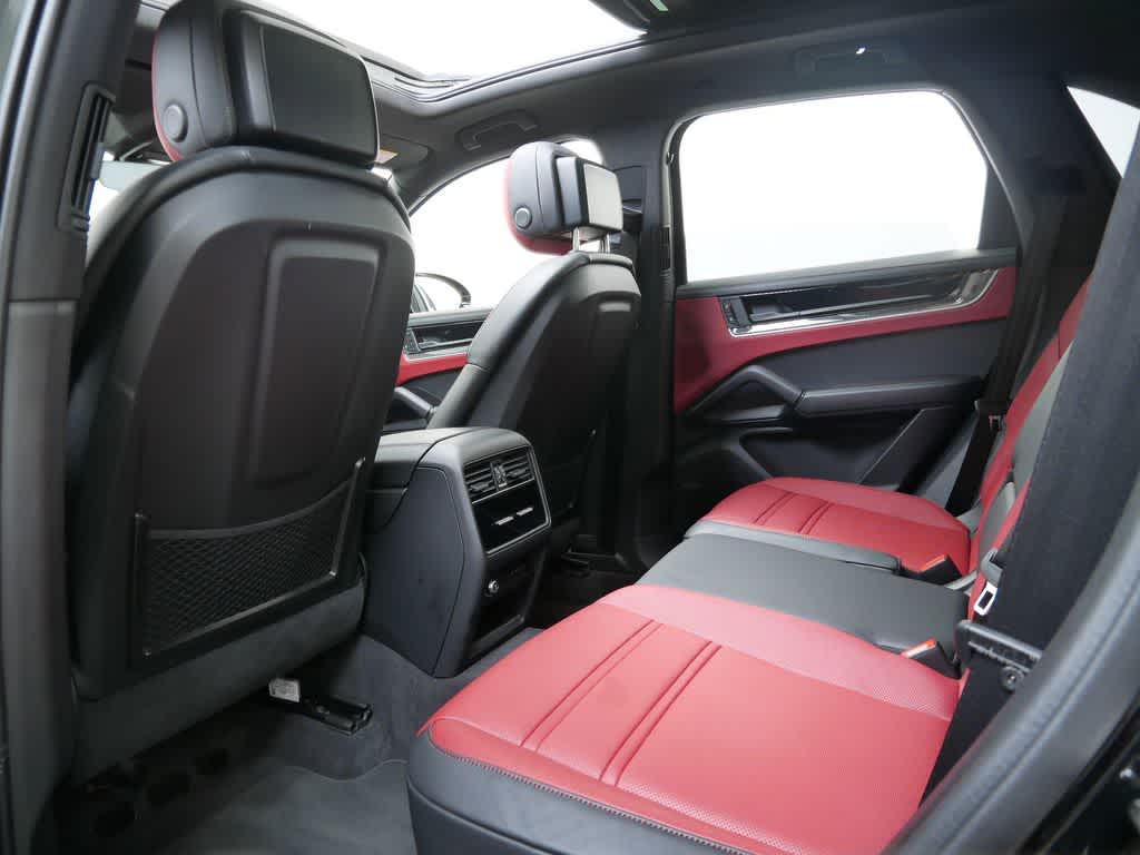 Thumbnail: 2025 Porsche Cayenne - 13