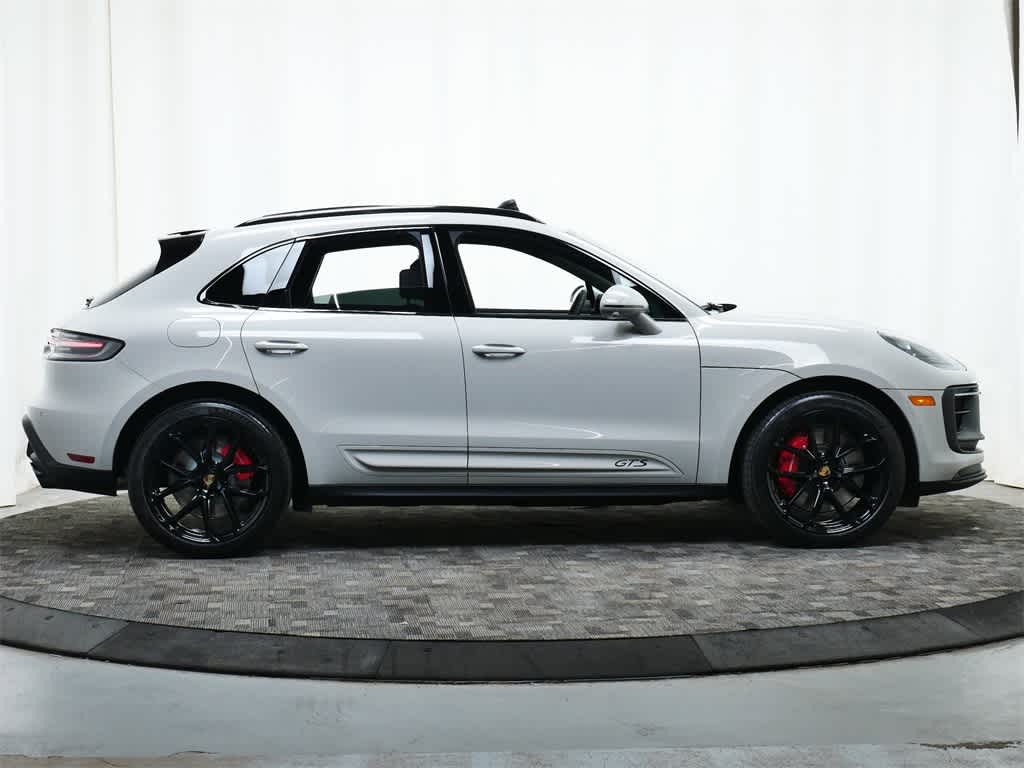 Thumbnail: 2025 Porsche Macan - 8