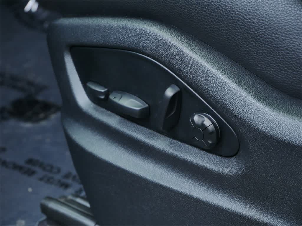 Thumbnail: 2025 Porsche Cayenne - 12