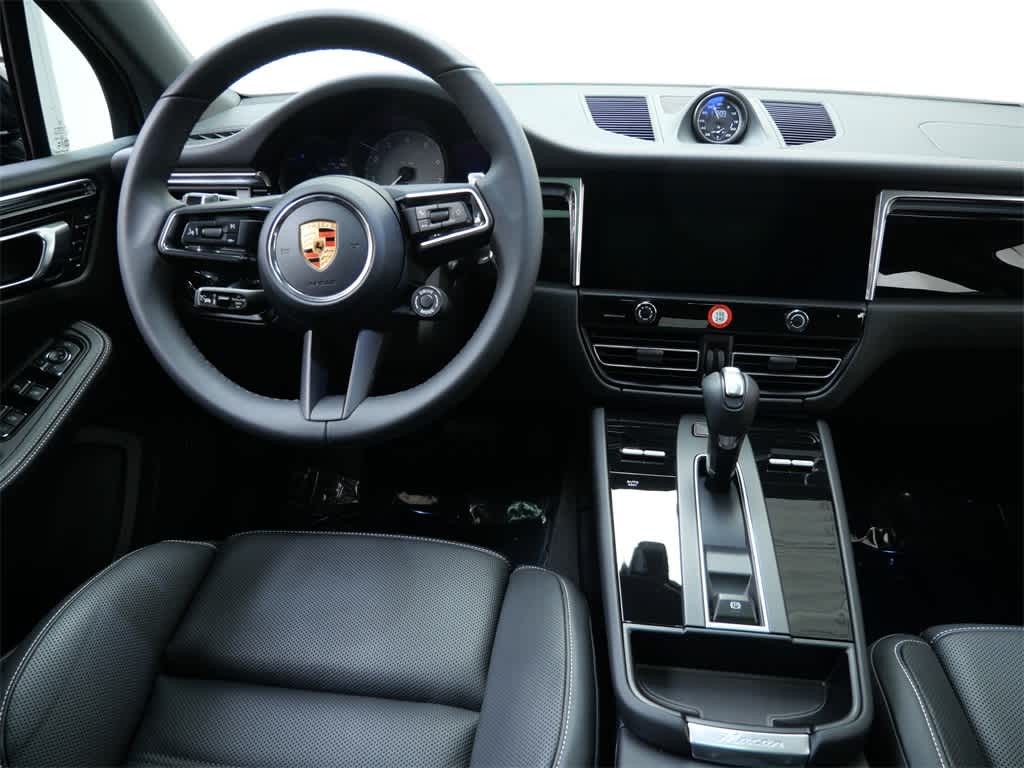 Thumbnail: 2026 Porsche Macan - 16