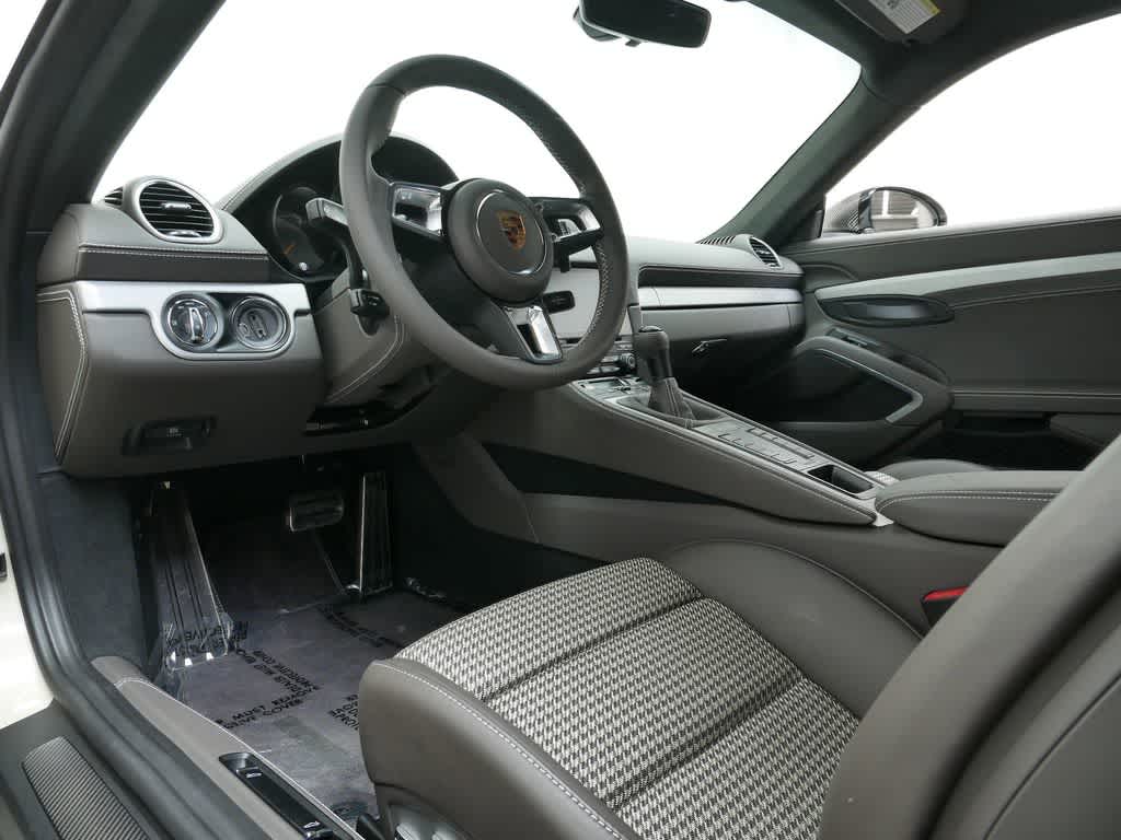 Thumbnail: 2023 Porsche 718 Cayman - 4