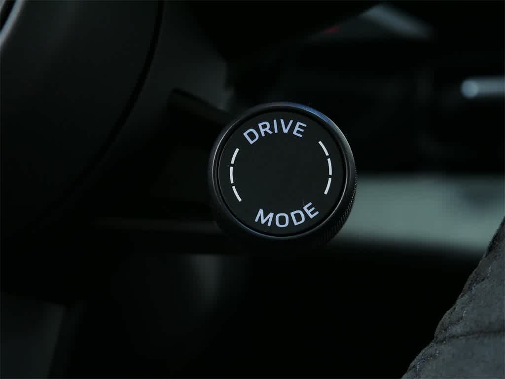 Thumbnail: 2023 Porsche Taycan - 20