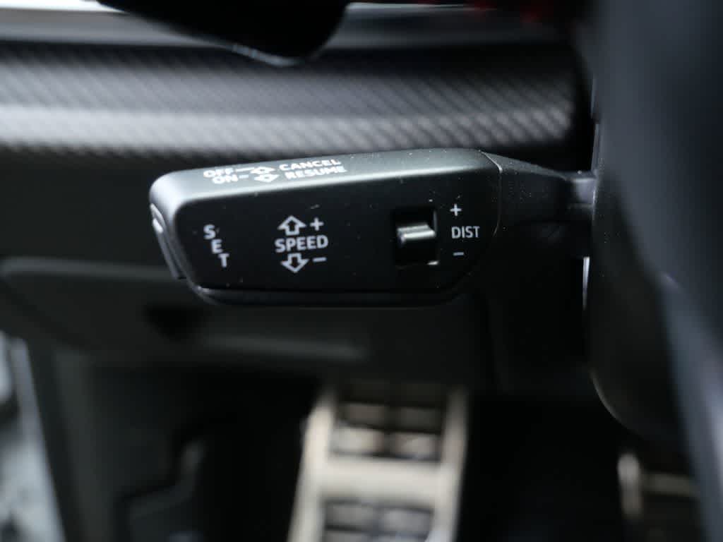 Thumbnail: 2021 Audi RS Q8 - 26