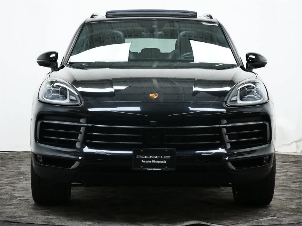Thumbnail: 2023 Porsche Cayenne - 10