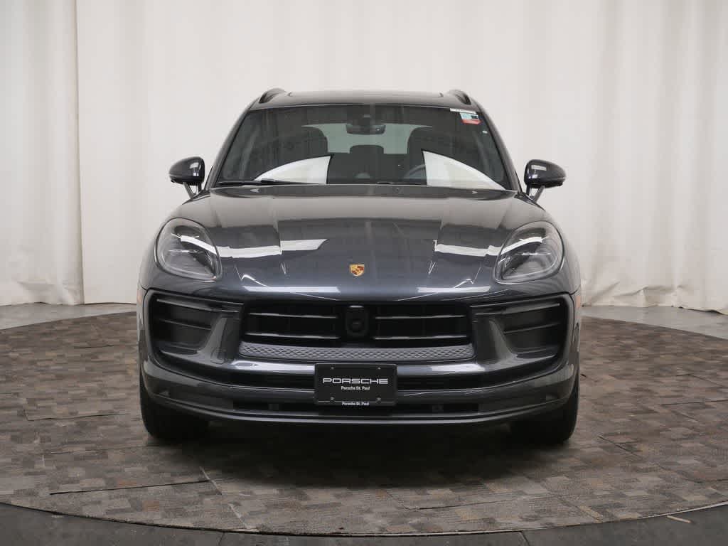 Thumbnail: 2025 Porsche Macan - 10