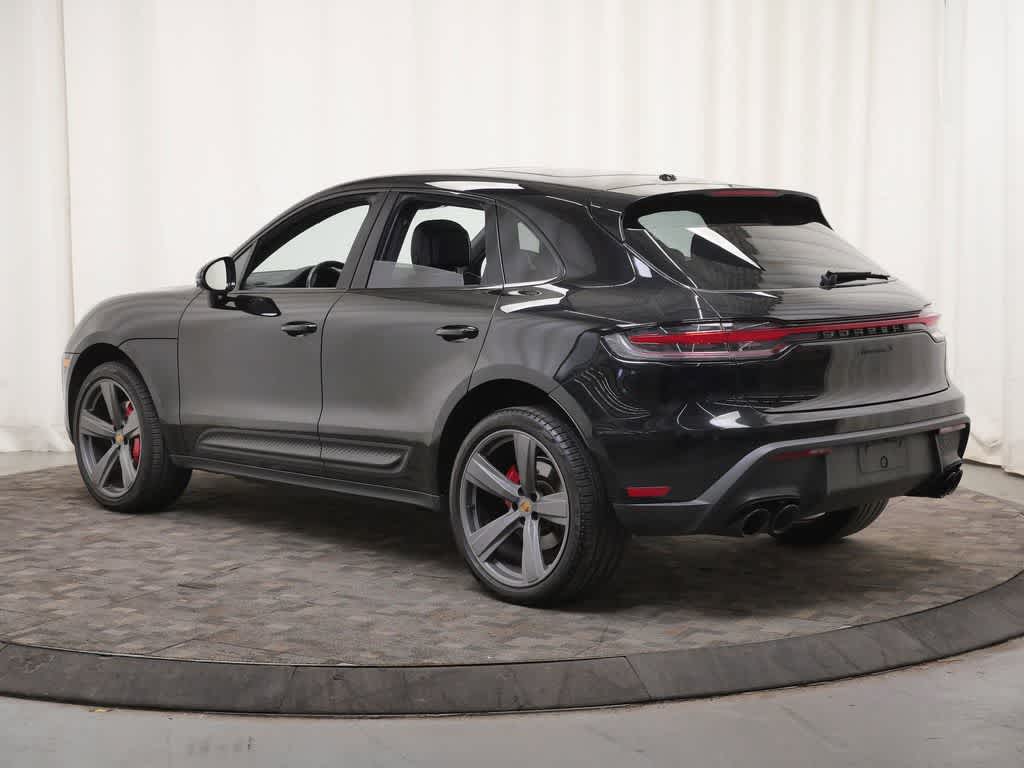 Thumbnail: 2023 Porsche Macan - 3