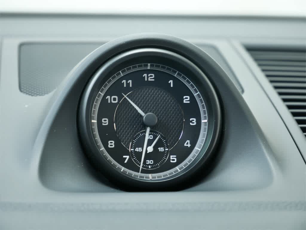 Thumbnail: 2025 Porsche Macan - 24