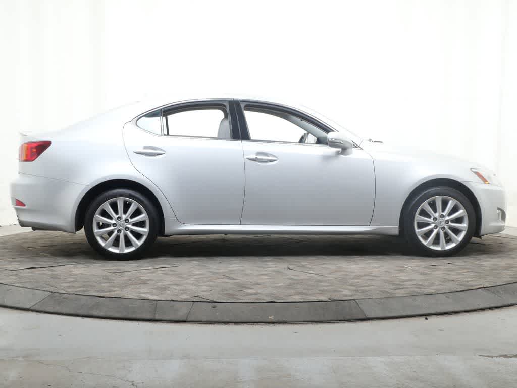 Thumbnail: 2010 Lexus IS - 8