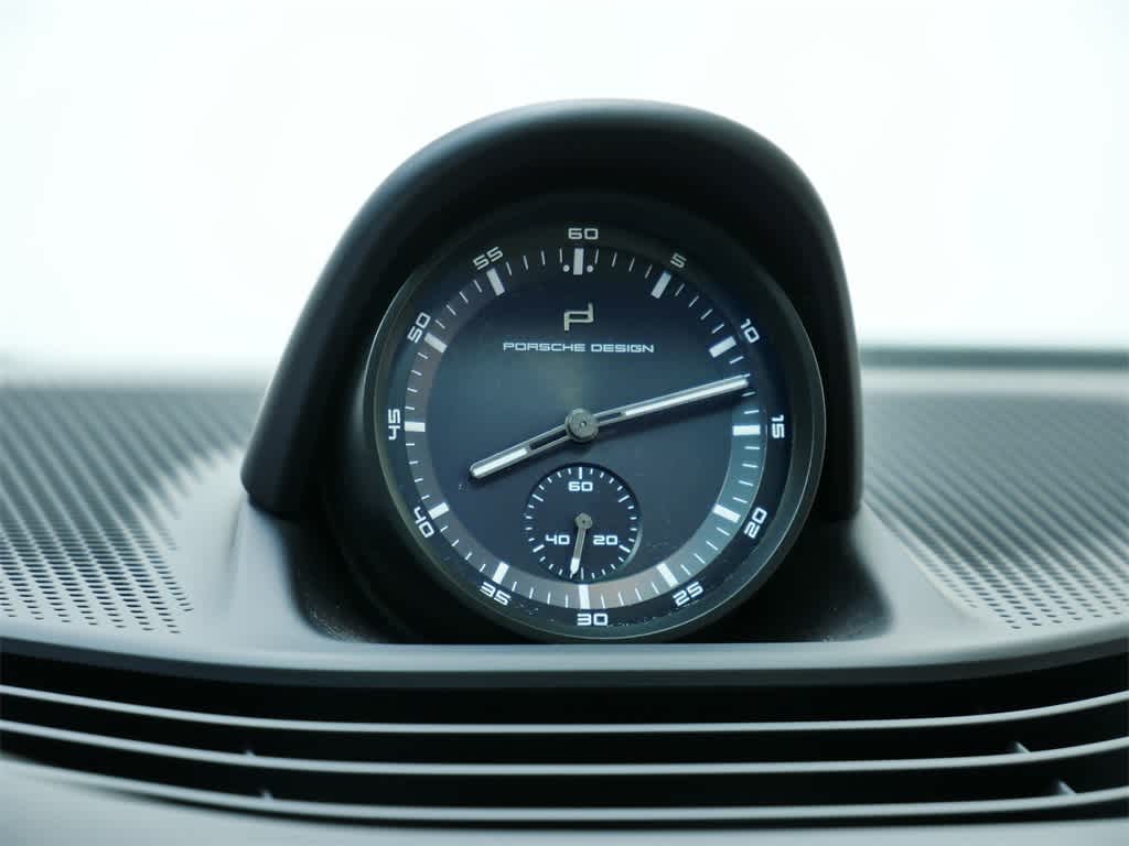 Thumbnail: 2023 Porsche Taycan - 26