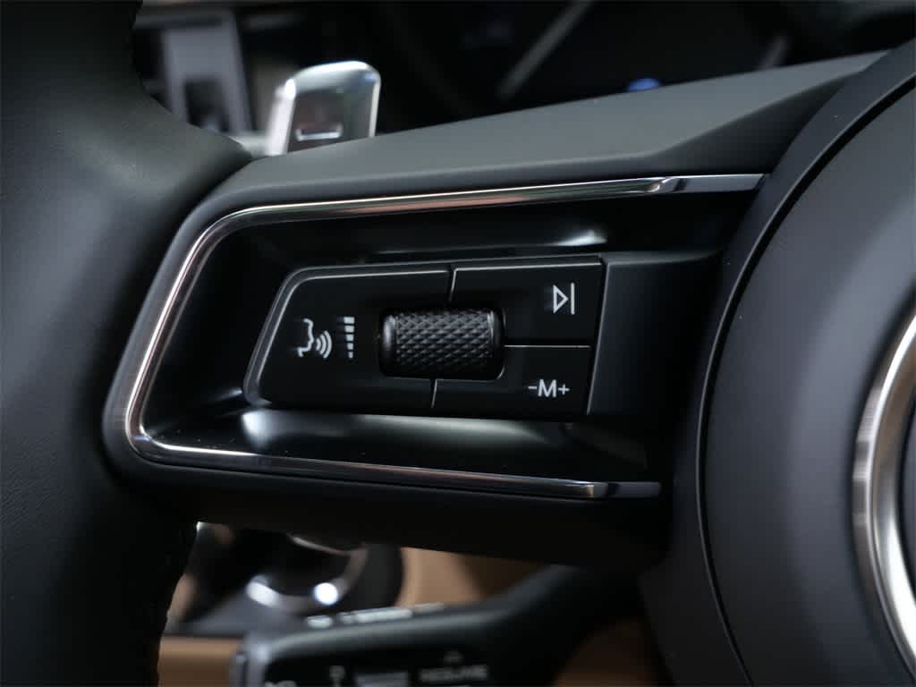 Thumbnail: 2026 Porsche Macan - 27