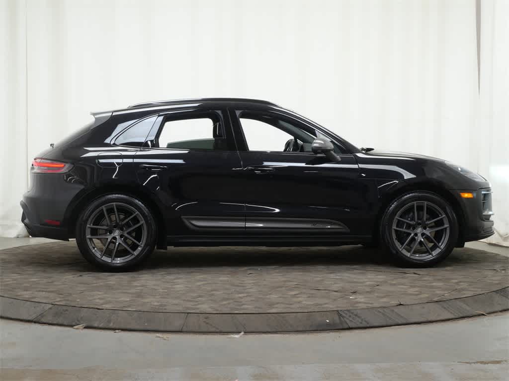 Thumbnail: 2025 Porsche Macan - 8