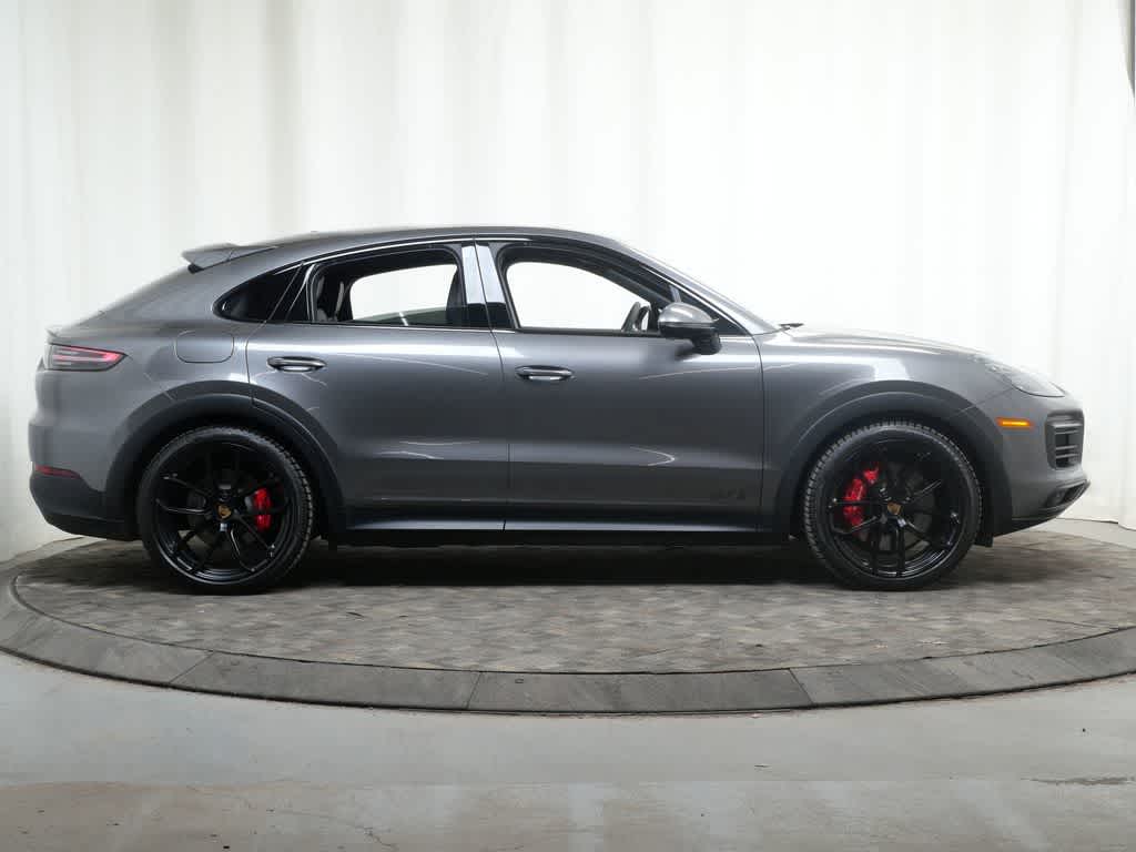 Thumbnail: 2021 Porsche Cayenne - 8