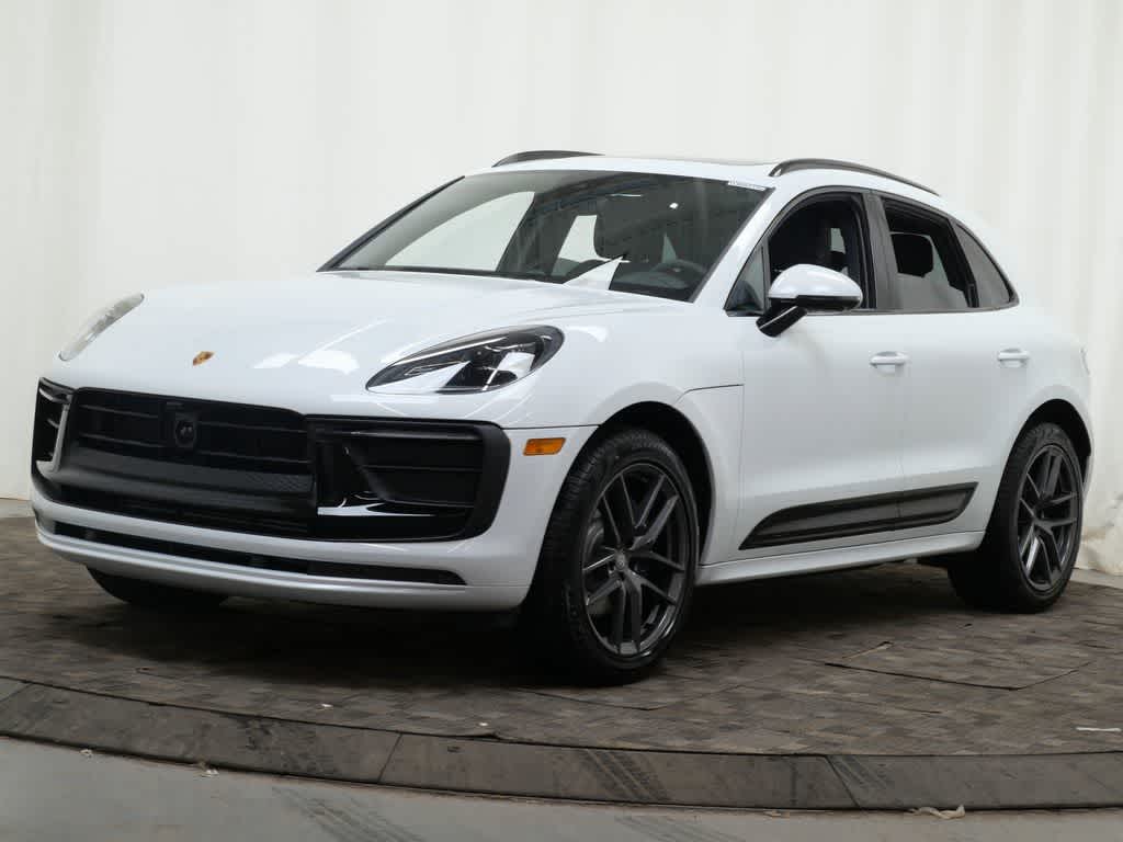Thumbnail: 2026 Porsche Macan - 1