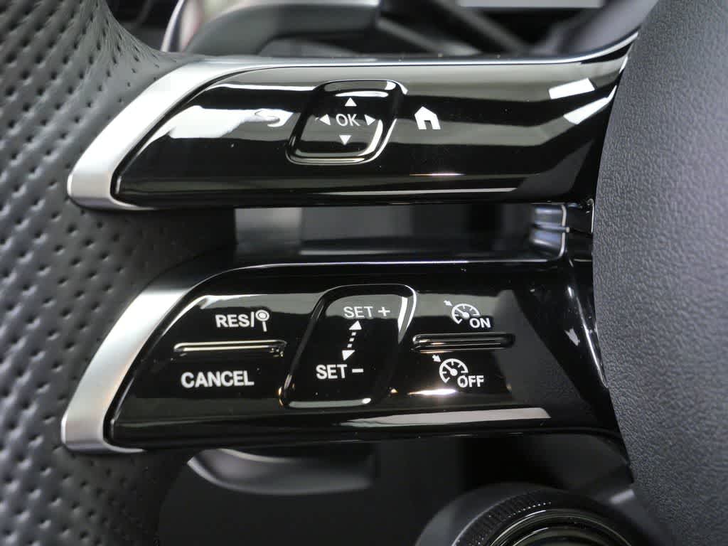 Thumbnail: 2024 Mercedes-Benz GLC - 19