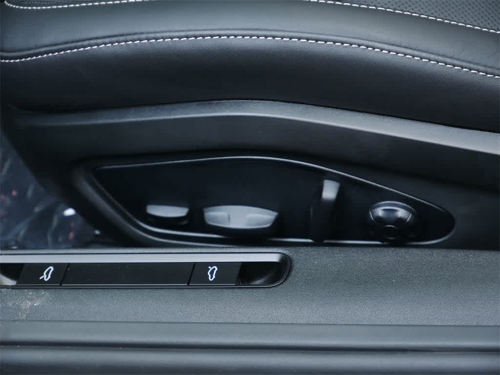 Thumbnail: 2026 Porsche 911 - 12