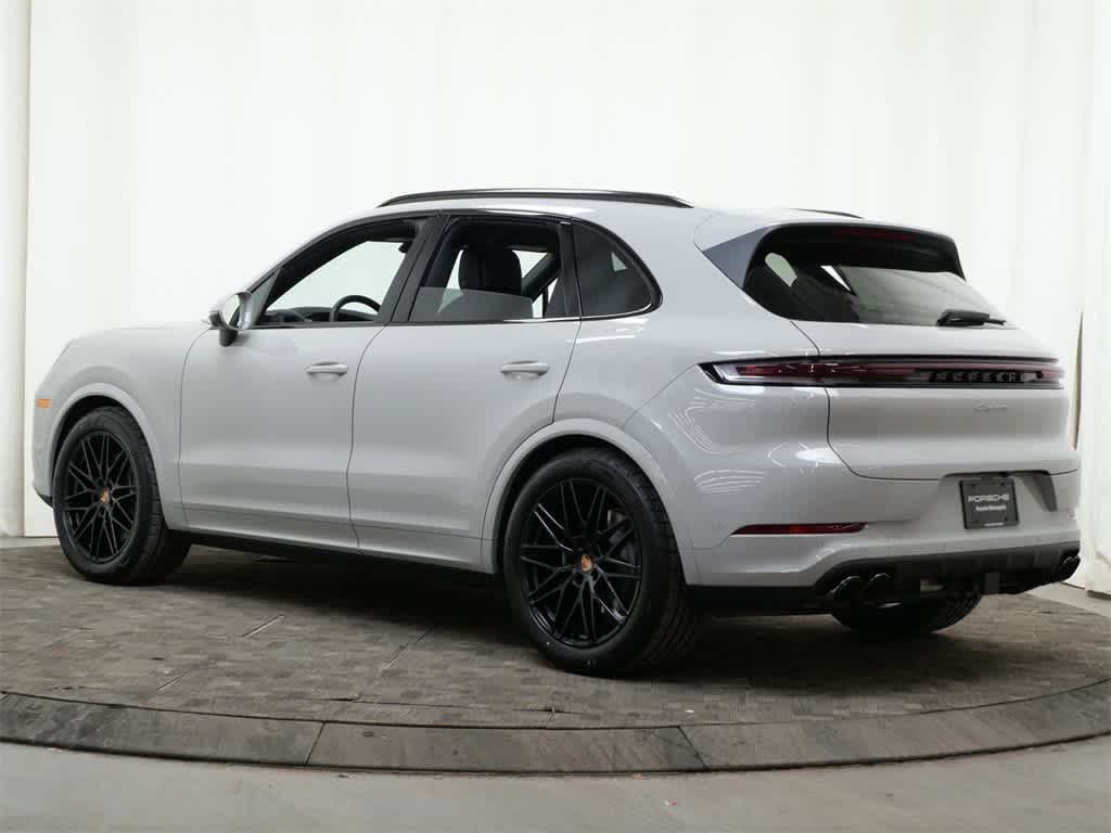 Thumbnail: 2026 Porsche Cayenne - 3