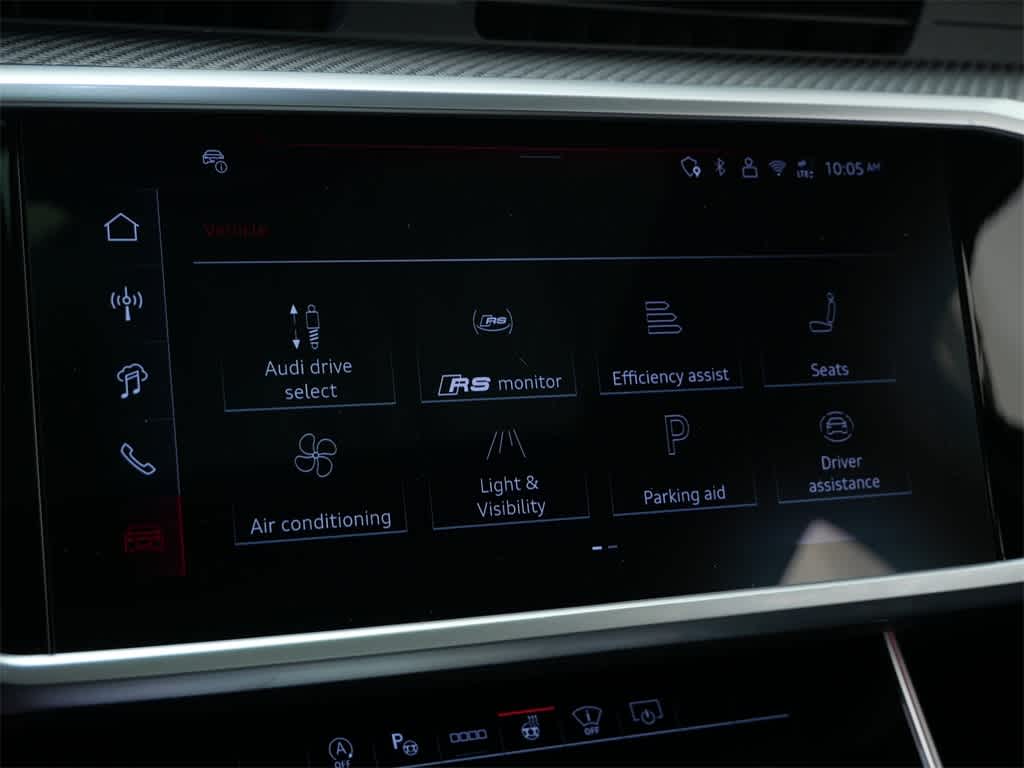 Thumbnail: 2026 Audi RS 6 - 25