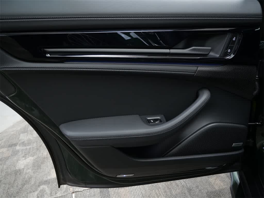 Thumbnail: 2024 Porsche Panamera - 14