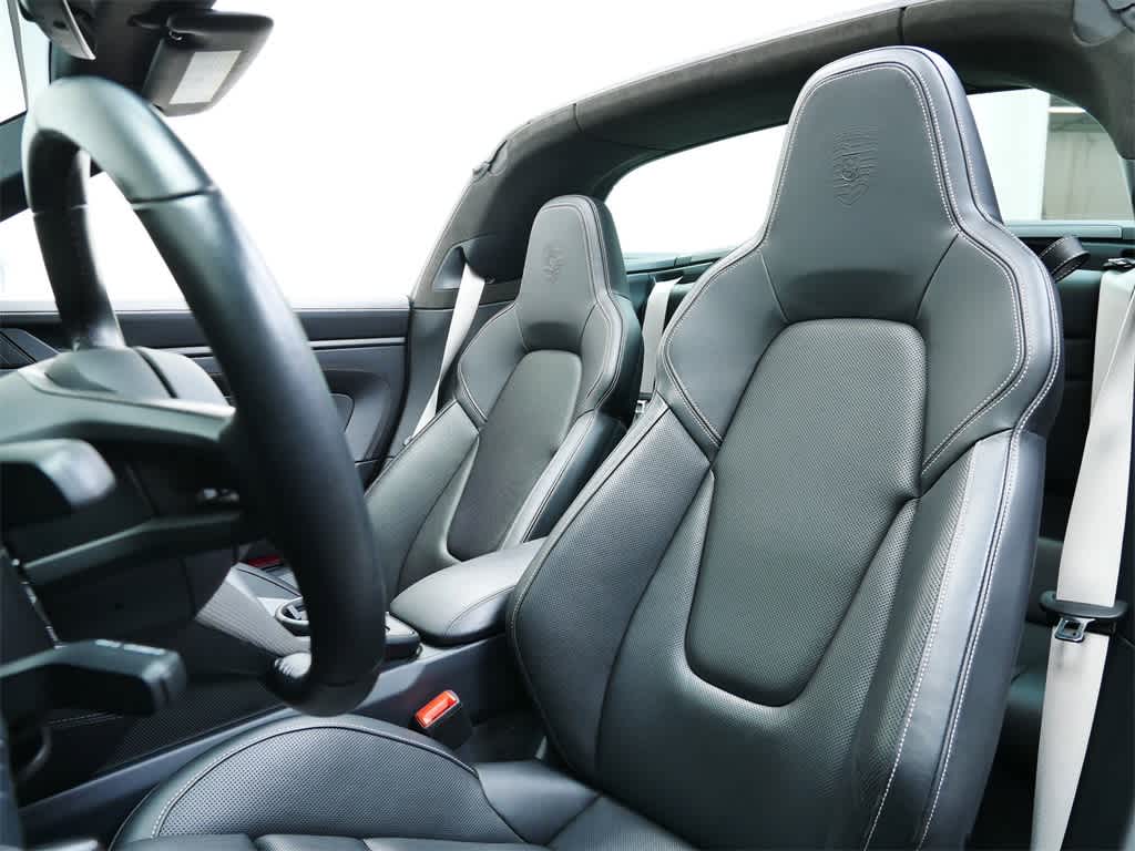 Thumbnail: 2023 Porsche 911 - 5