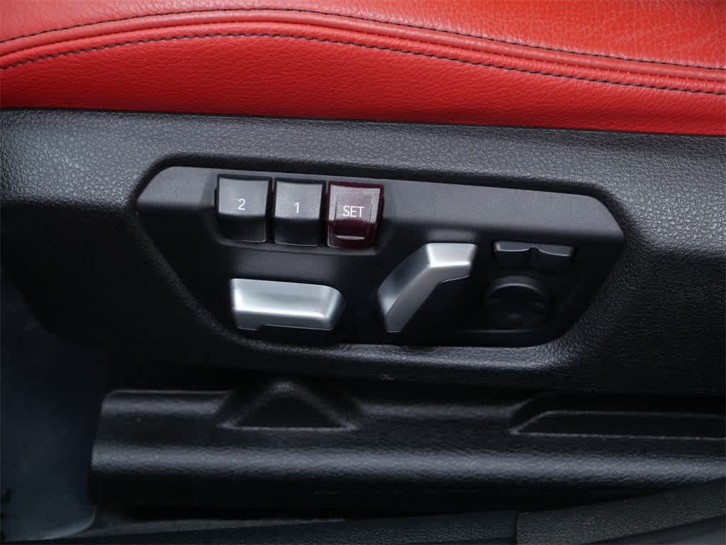 Thumbnail: 2018 BMW 3 Series - 12