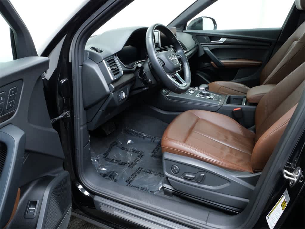 Thumbnail: 2020 Audi Q5 - 4