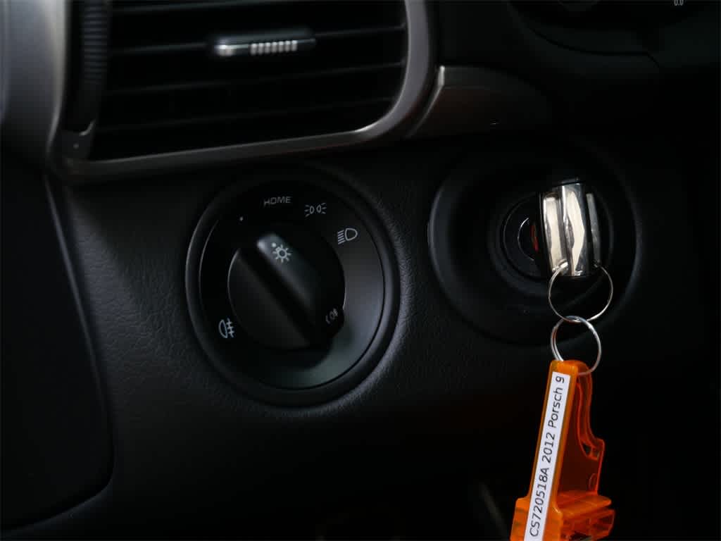 Thumbnail: 2012 Porsche 911 - 16