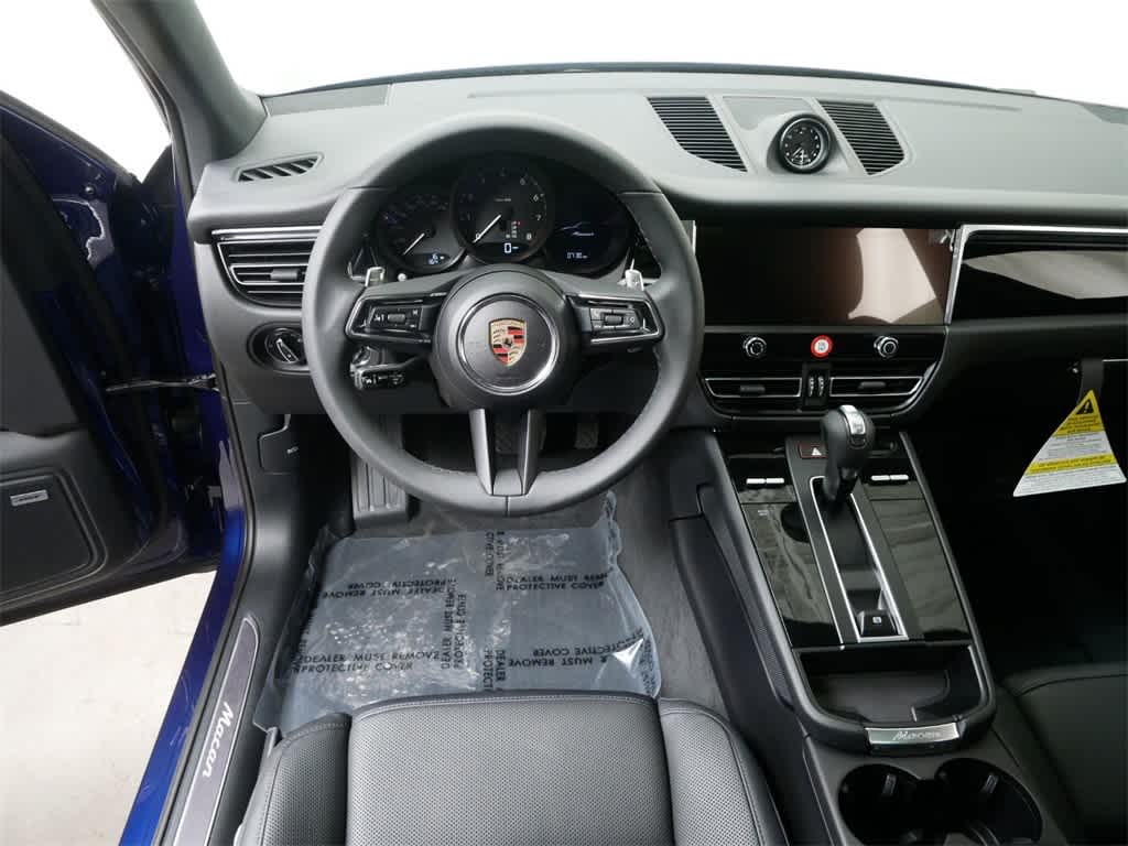 Thumbnail: 2025 Porsche Macan - 14