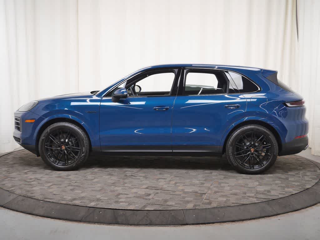 Thumbnail: 2026 Porsche Cayenne - 2