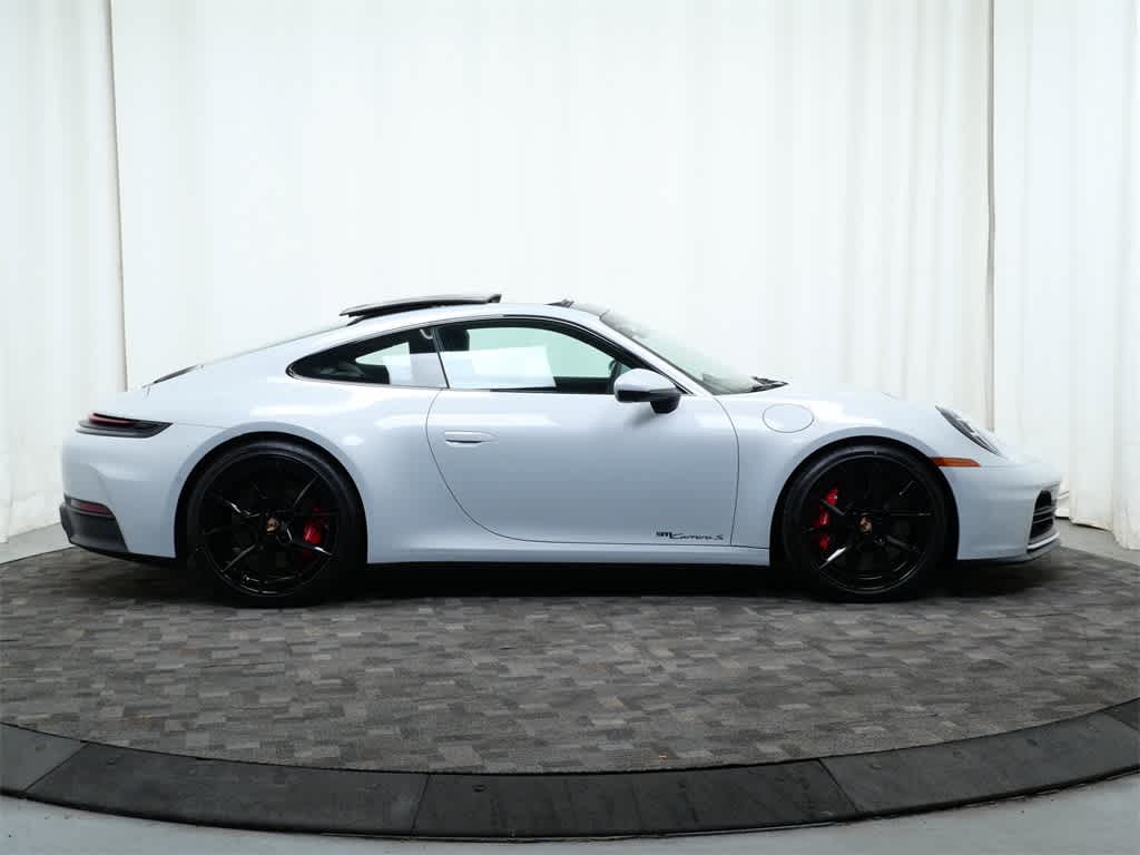 Thumbnail: 2026 Porsche 911 - 8