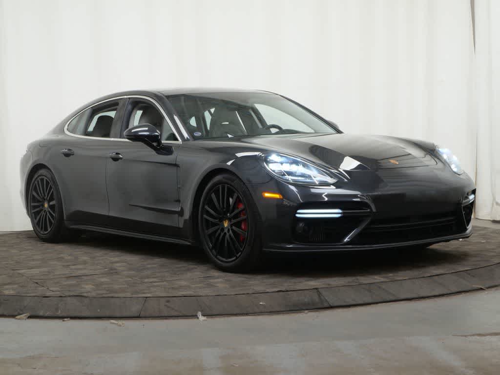 Thumbnail: 2017 Porsche Panamera - 9