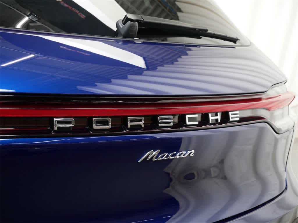 Thumbnail: 2025 Porsche Macan - 7