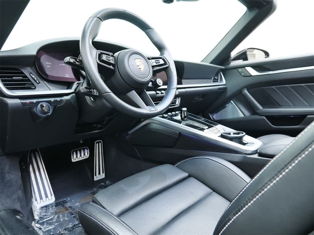 Thumbnail: 2022 Porsche 911 - 4