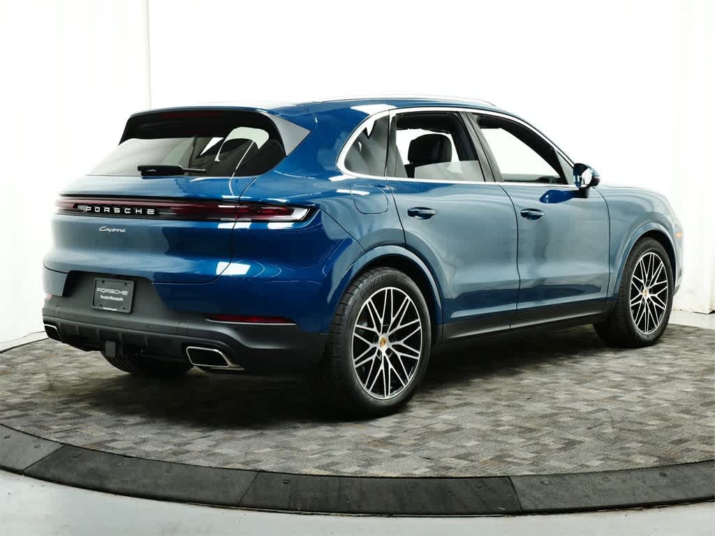 Thumbnail: 2024 Porsche Cayenne - 7