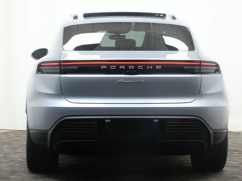 Thumbnail: 2025 Porsche Macan - 6