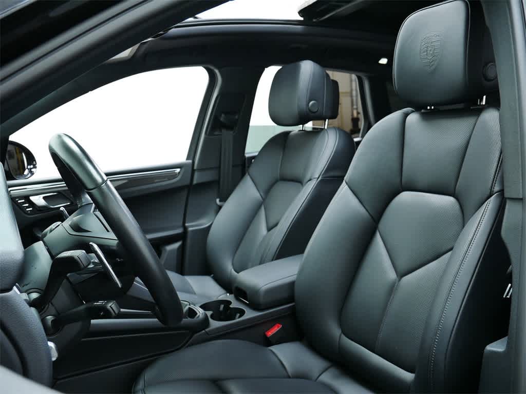 2025 Porsche Macan  5
