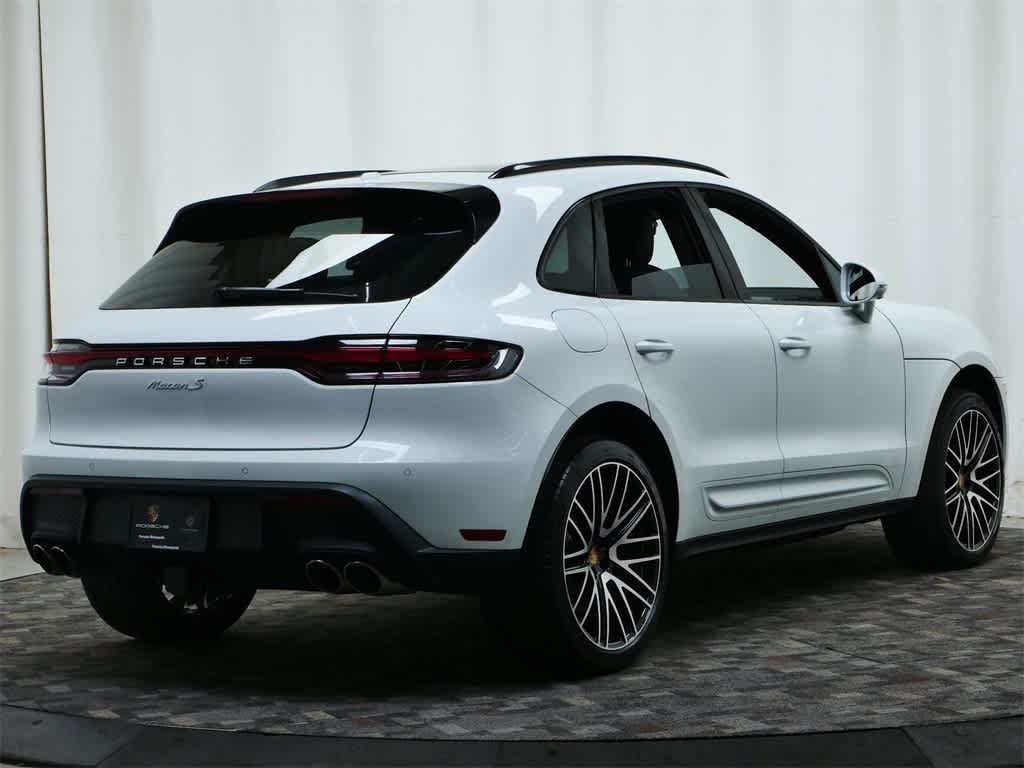 Thumbnail: 2025 Porsche Macan - 5