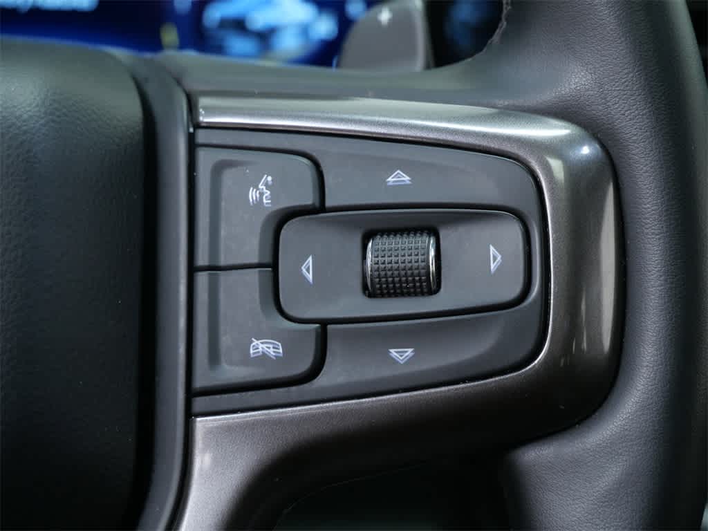 Thumbnail: 2023 Chevrolet Silverado 1500 - 22