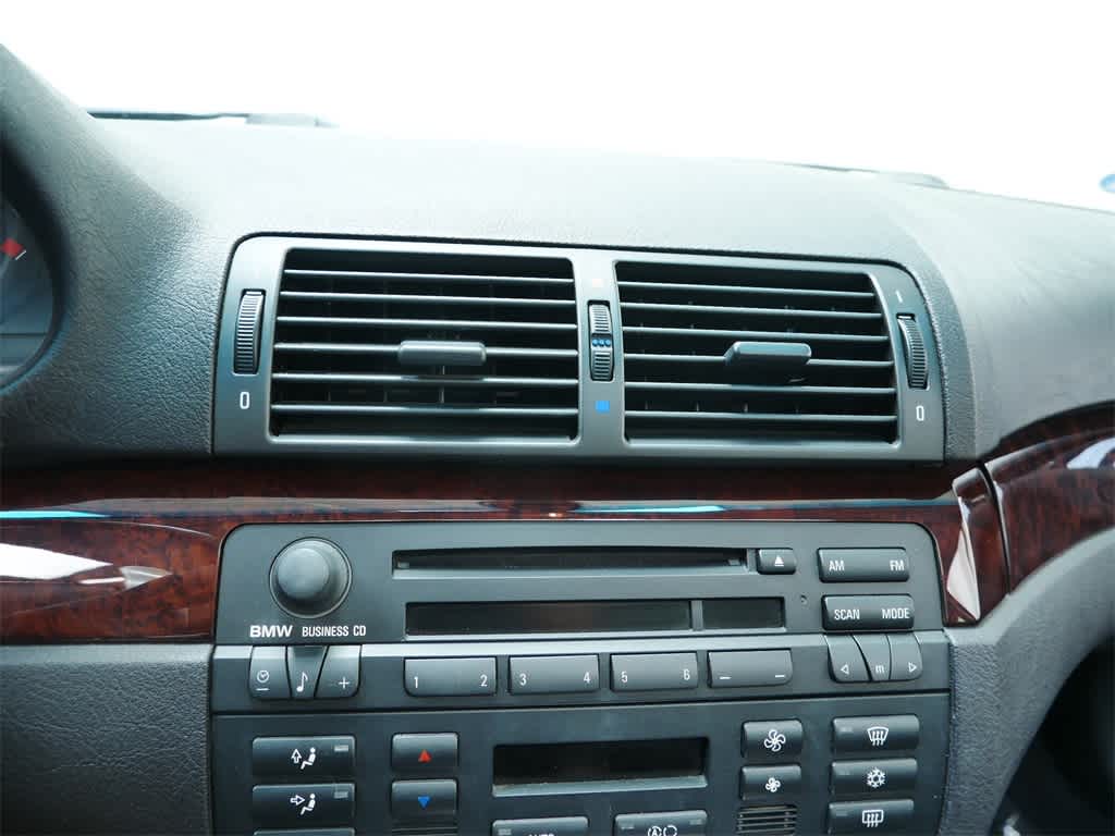 Thumbnail: 2004 BMW 3 Series - 24