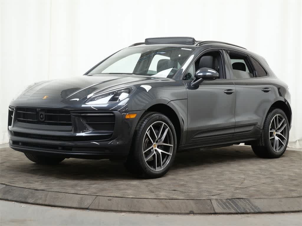 Thumbnail: 2025 Porsche Macan - 1