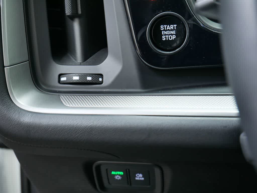 Thumbnail: 2025 Porsche Cayenne - 18