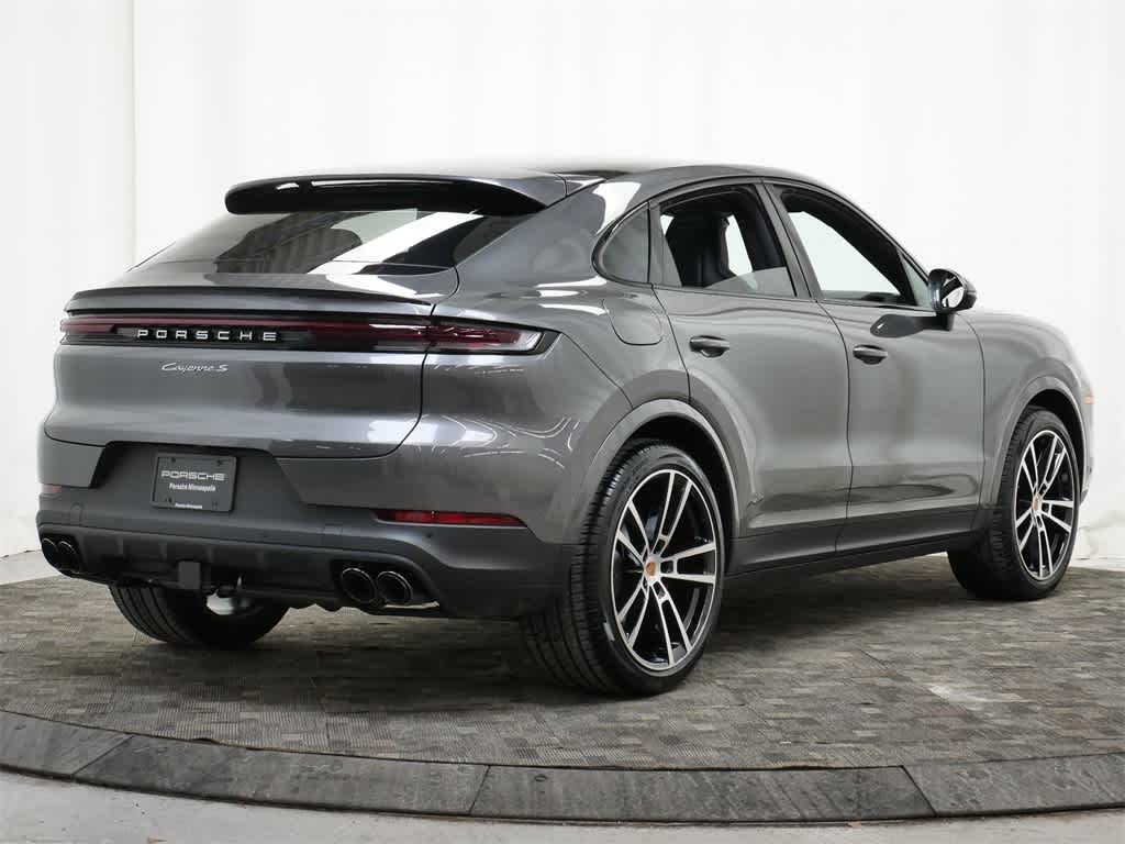 Thumbnail: 2026 Porsche Cayenne - 7
