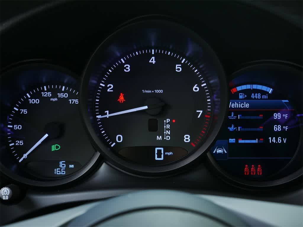 Thumbnail: 2026 Porsche Macan - 25