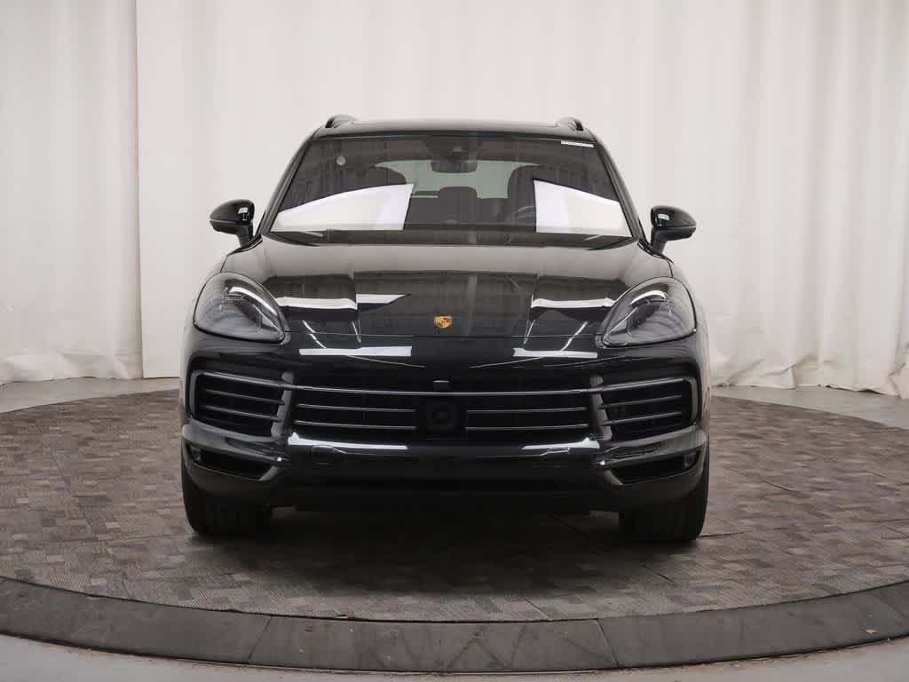 Thumbnail: 2023 Porsche Cayenne - 10